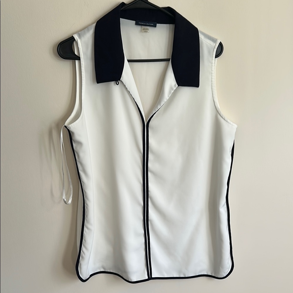 Tommy Hilfiger White and Navy Sleeveless Button Down Blouse